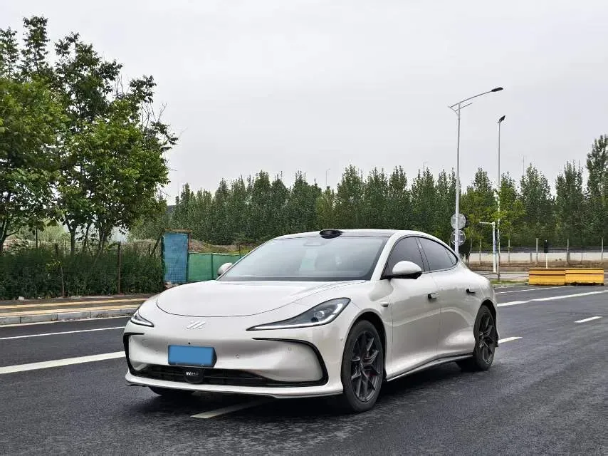 2024 IM L6 BEV 75KWH,autocango,china used car exporter,china ev exporter,chinese used car exporter,chinese used ev exporter