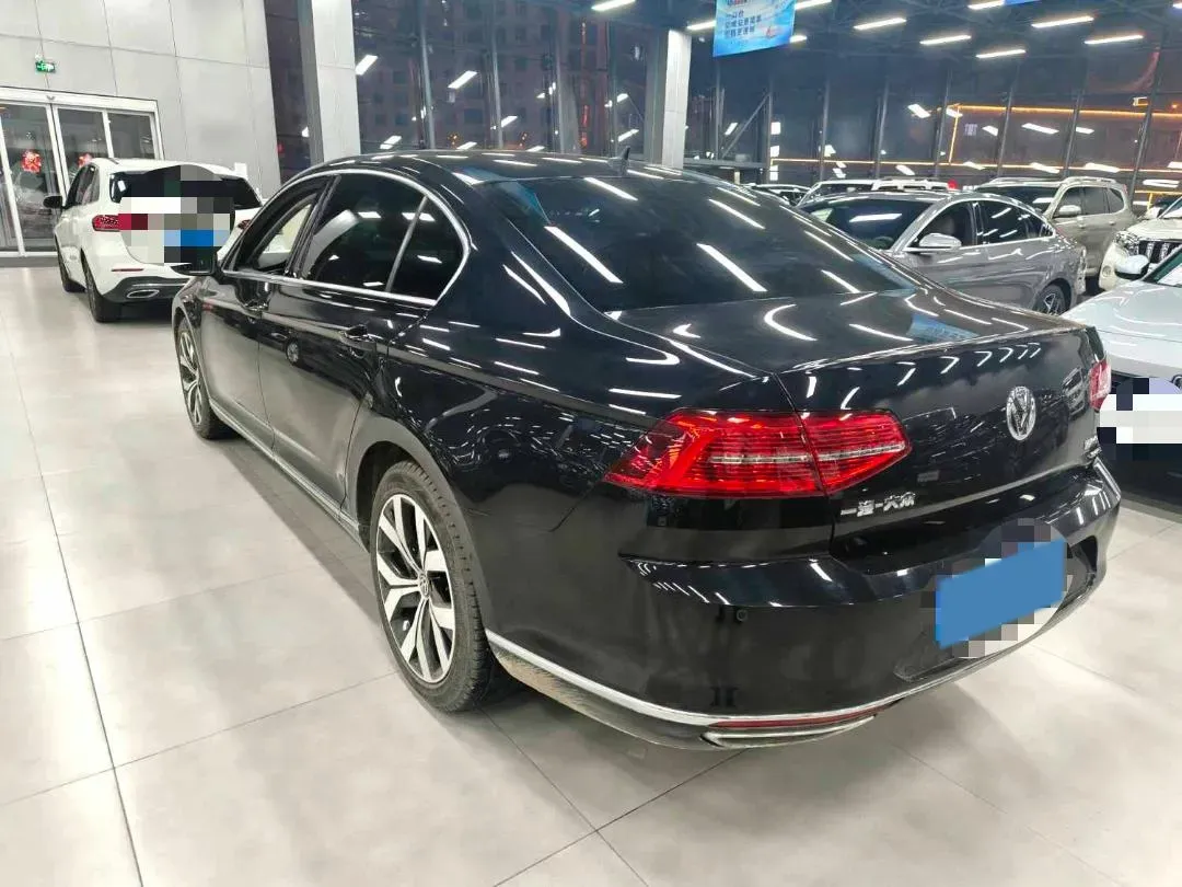 2019 Volkswagen Magotan 2.0T 186HP L4 7DCT,autocango,china used car exporter,china ev exporter,chinese used car exporter,chinese used ev exporter