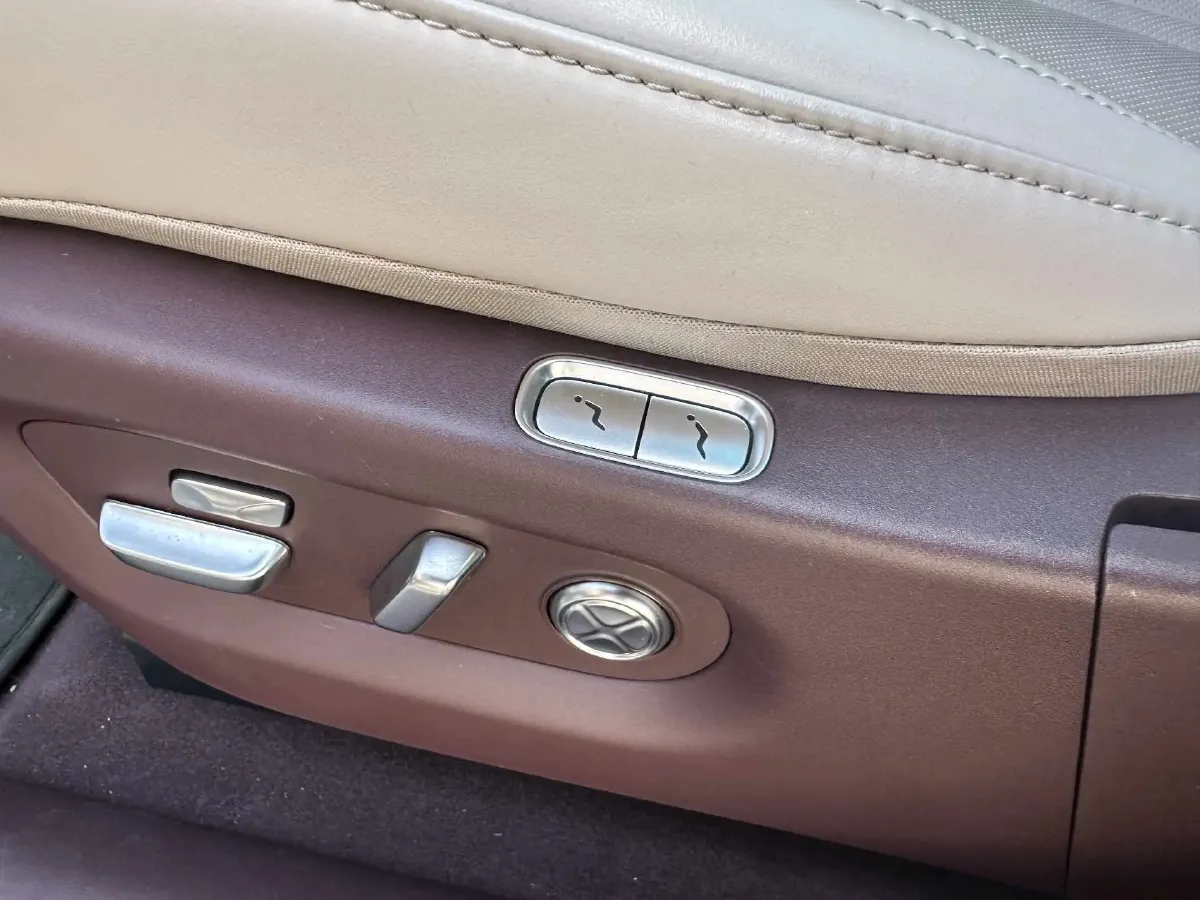 2025 MI YU7 BEV 101.7KWH,autocango,china used car exporter,china ev exporter,chinese used car exporter,chinese used ev exporter