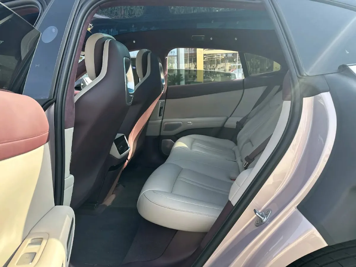 2025 MI YU7 BEV 101.7KWH,autocango,china used car exporter,china ev exporter,chinese used car exporter,chinese used ev exporter