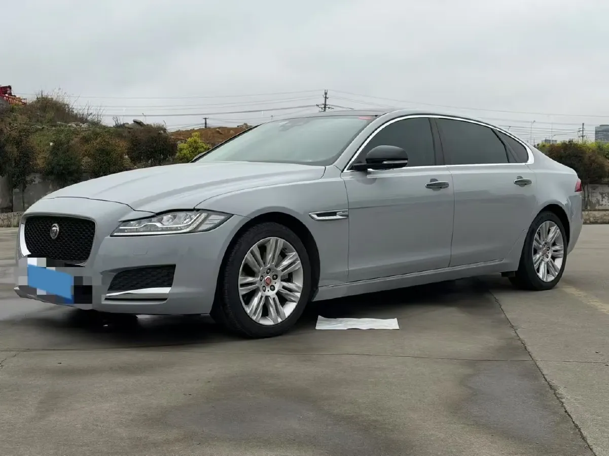 2018 Mercedes-Benz E Class 2.0T 184HP L4 9AT,autocango,china used car exporter,china ev exporter,chinese used car exporter,chinese used ev exporter