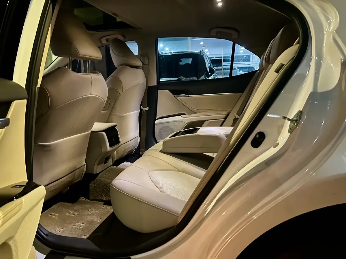 2021 Toyota Camry 2.0L 178HP L4 CVT,autocango,china used car exporter,china ev exporter,chinese used car exporter,chinese used ev exporter