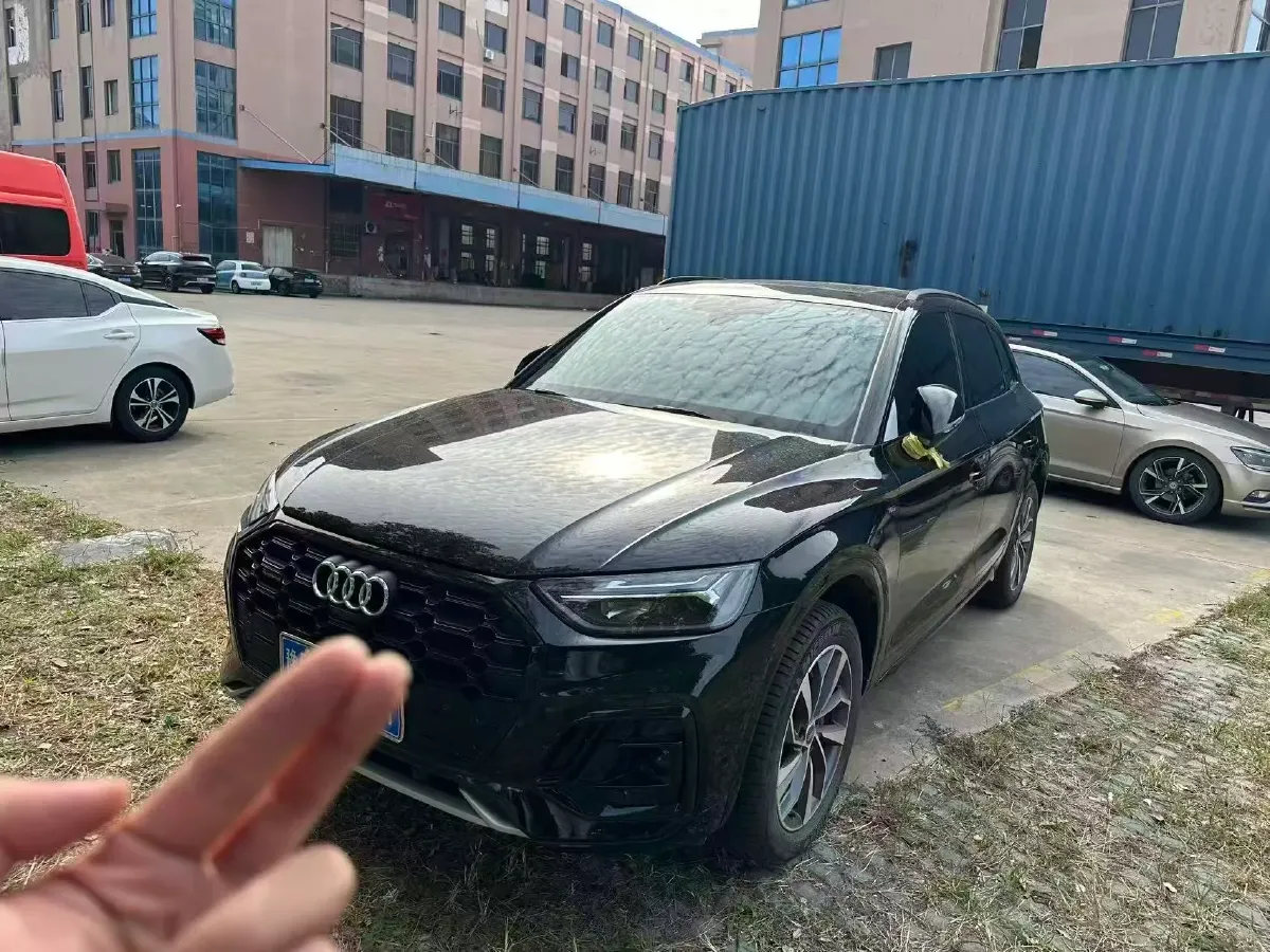 2024 Audi Q5L 2.0T 245HP L4 7DCT,autocango,china used car exporter,china ev exporter,chinese used car exporter,chinese used ev exporter