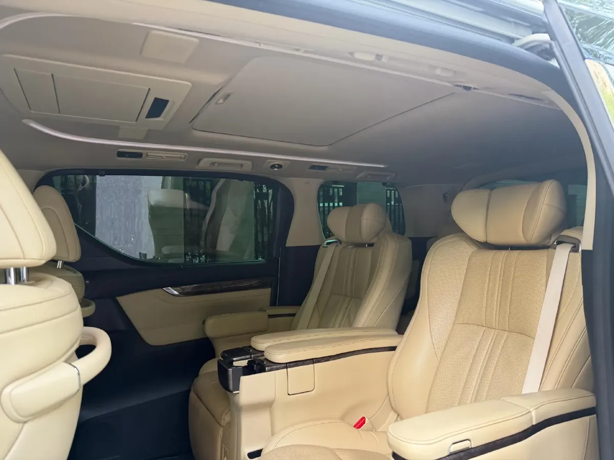2020 Toyota Alphard 2.5L 117HP L4 E-CVT Hybrid,autocango,china used car exporter,china ev exporter,chinese used car exporter,chinese used ev exporter