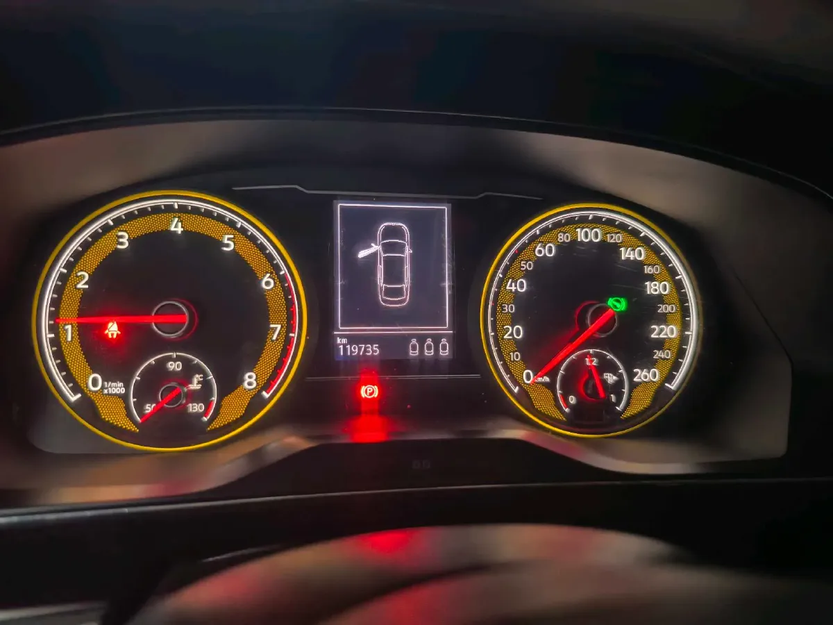 2019 Skoda Kodiak 2.0T 186HP L4 7DCT,autocango,china used car exporter,china ev exporter,chinese used car exporter,chinese used ev exporter