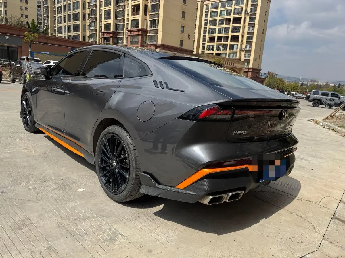 2023 ChangAn UNI-V 1.5T 188HP L4 7DCT,autocango,china used car exporter,china ev exporter,chinese used car exporter,chinese used ev exporter