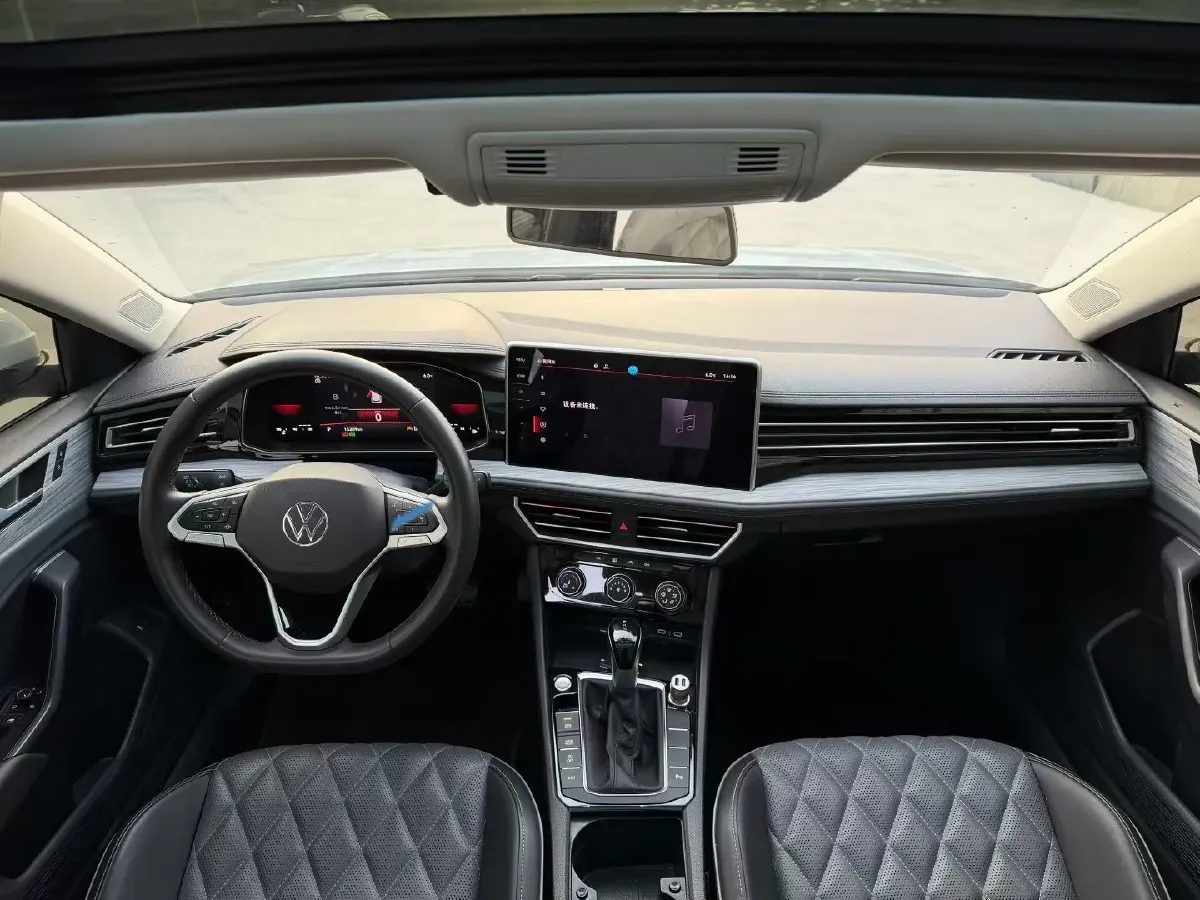 2024 Volkswagen Sagitar 1.5T 160HP L4 7DCT,autocango,china used car exporter,china ev exporter,chinese used car exporter,chinese used ev exporter