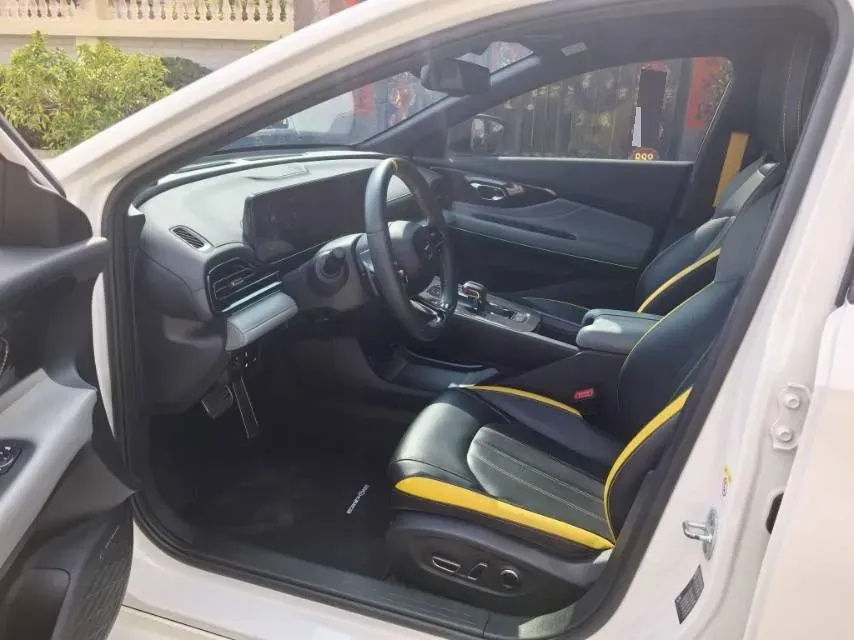 2022 GAC Trumpchi Empow 1.5T 177HP L4 7DCT,autocango,china used car exporter,china ev exporter,chinese used car exporter,chinese used ev exporter