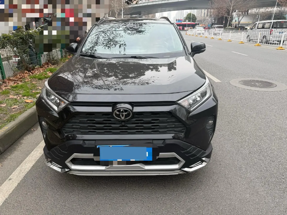 2021 Toyota RAV4 2.0L 171HP L4 CVT,autocango,china used car exporter,china ev exporter,chinese used car exporter,chinese used ev exporter