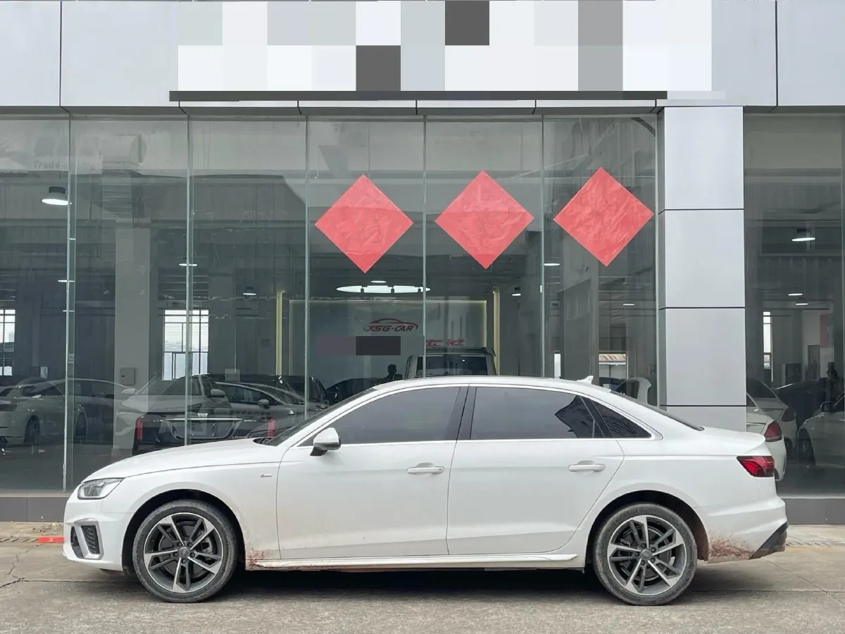 2020 Audi A4L 2.0T 190HP L4 7DCT,autocango,china used car exporter,china ev exporter,chinese used car exporter,chinese used ev exporter