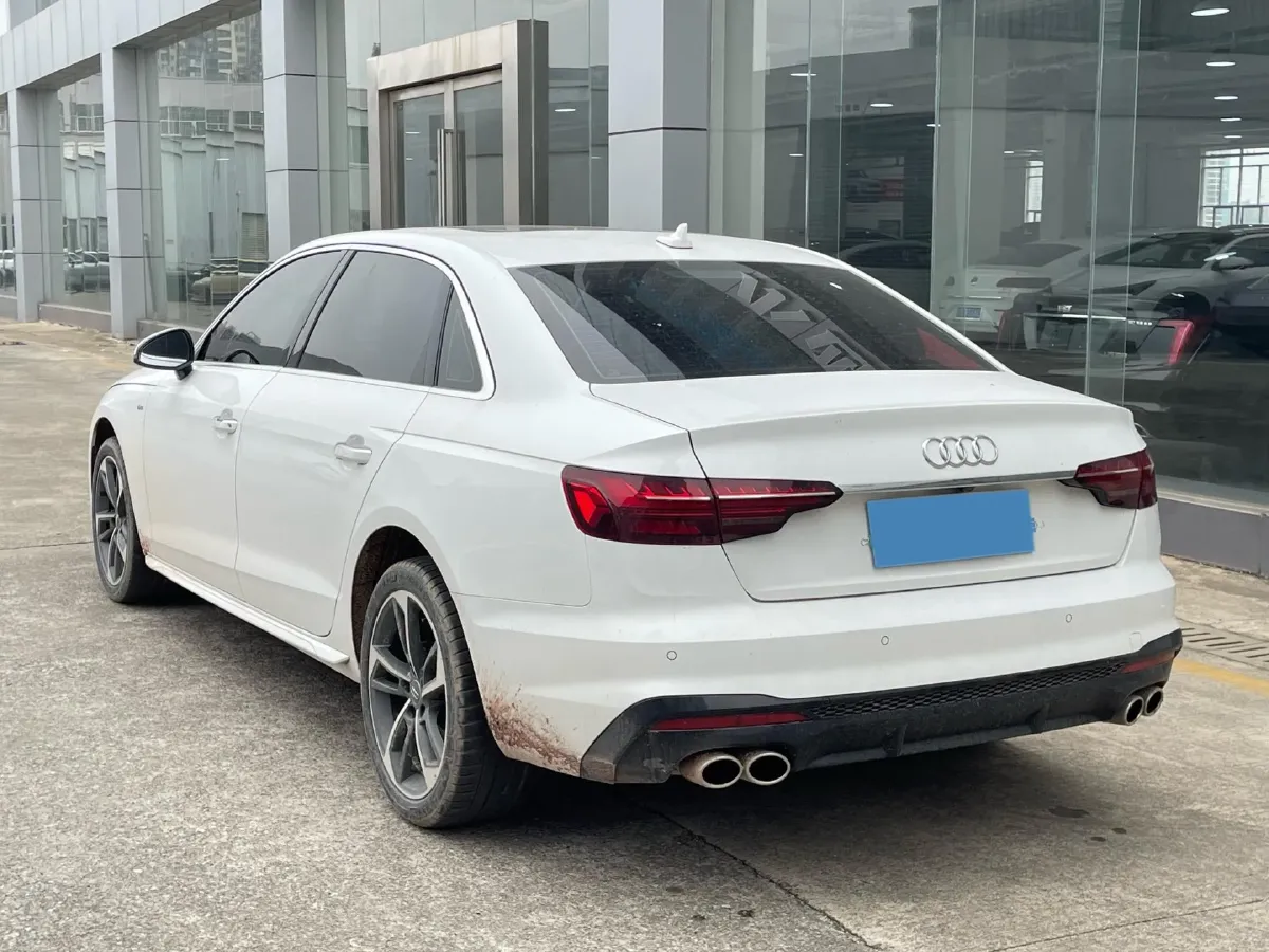 2020 Audi A4L 2.0T 190HP L4 7DCT,autocango,china used car exporter,china ev exporter,chinese used car exporter,chinese used ev exporter