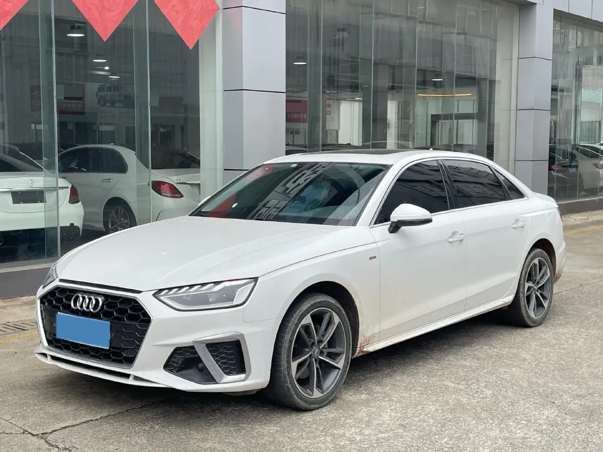 2020 Audi A4L 2.0T 190HP L4 7DCT,autocango,china used car exporter,china ev exporter,chinese used car exporter,chinese used ev exporter