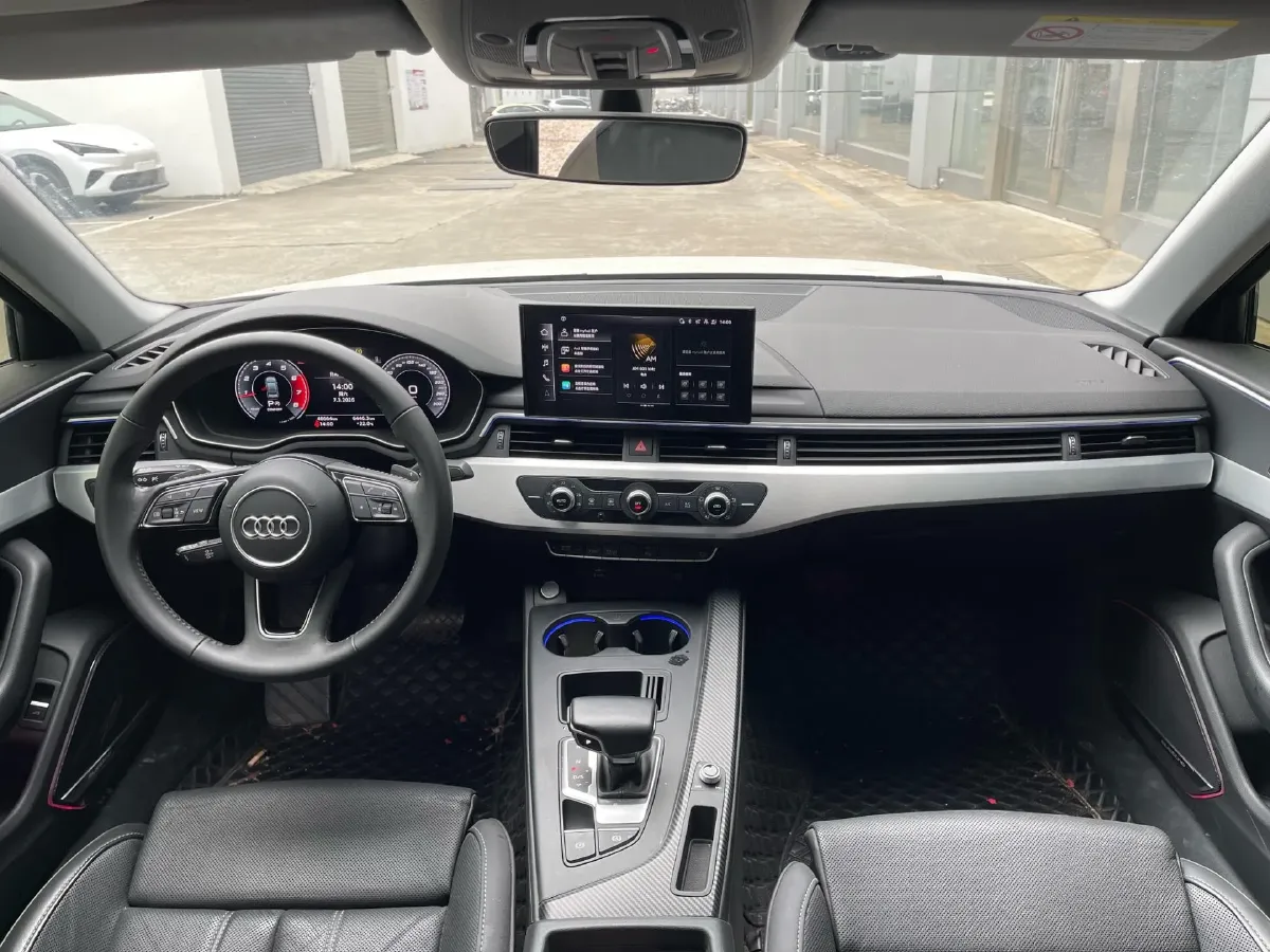 2020 Audi A4L 2.0T 190HP L4 7DCT,autocango,china used car exporter,china ev exporter,chinese used car exporter,chinese used ev exporter