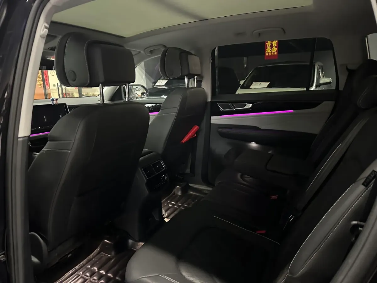 2024 Volkswagen Teramont 2.0T 220HP L4 7DCT,autocango,china used car exporter,china ev exporter,chinese used car exporter,chinese used ev exporter