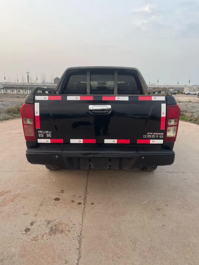 2018 HuangHai JiaoLong 2.4T 218HP L4 6MT,autocango,china used car exporter,china ev exporter,chinese used car exporter,chinese used ev exporter