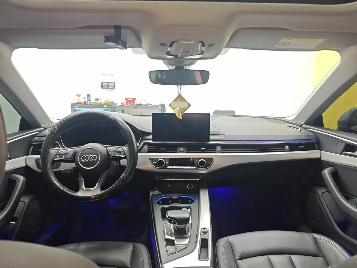 2021 Audi A5 2.0T 204HP L4 7DCT,autocango,china used car exporter,china ev exporter,chinese used car exporter,chinese used ev exporter