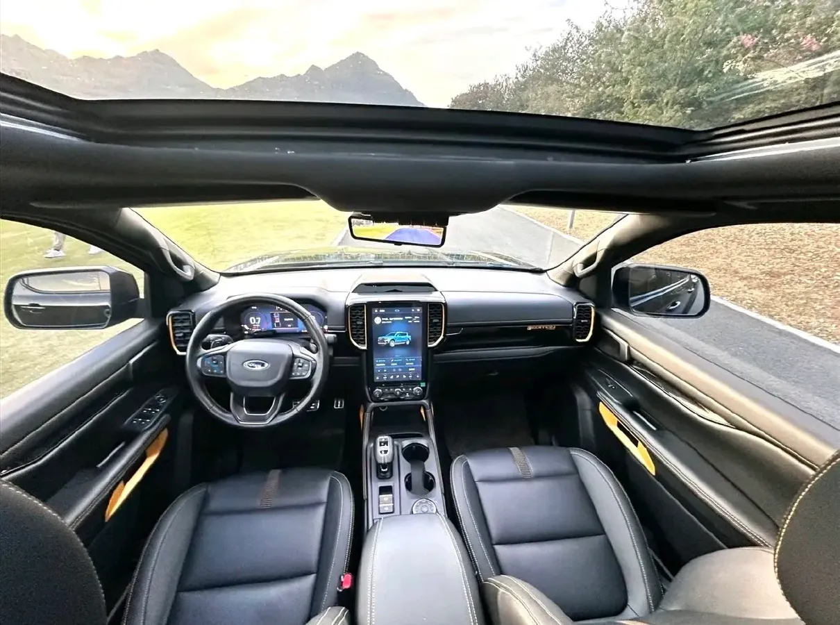 2023 Ford Ranger 2.3T 258HP L4 8AT,autocango,china used car exporter,china ev exporter,chinese used car exporter,chinese used ev exporter