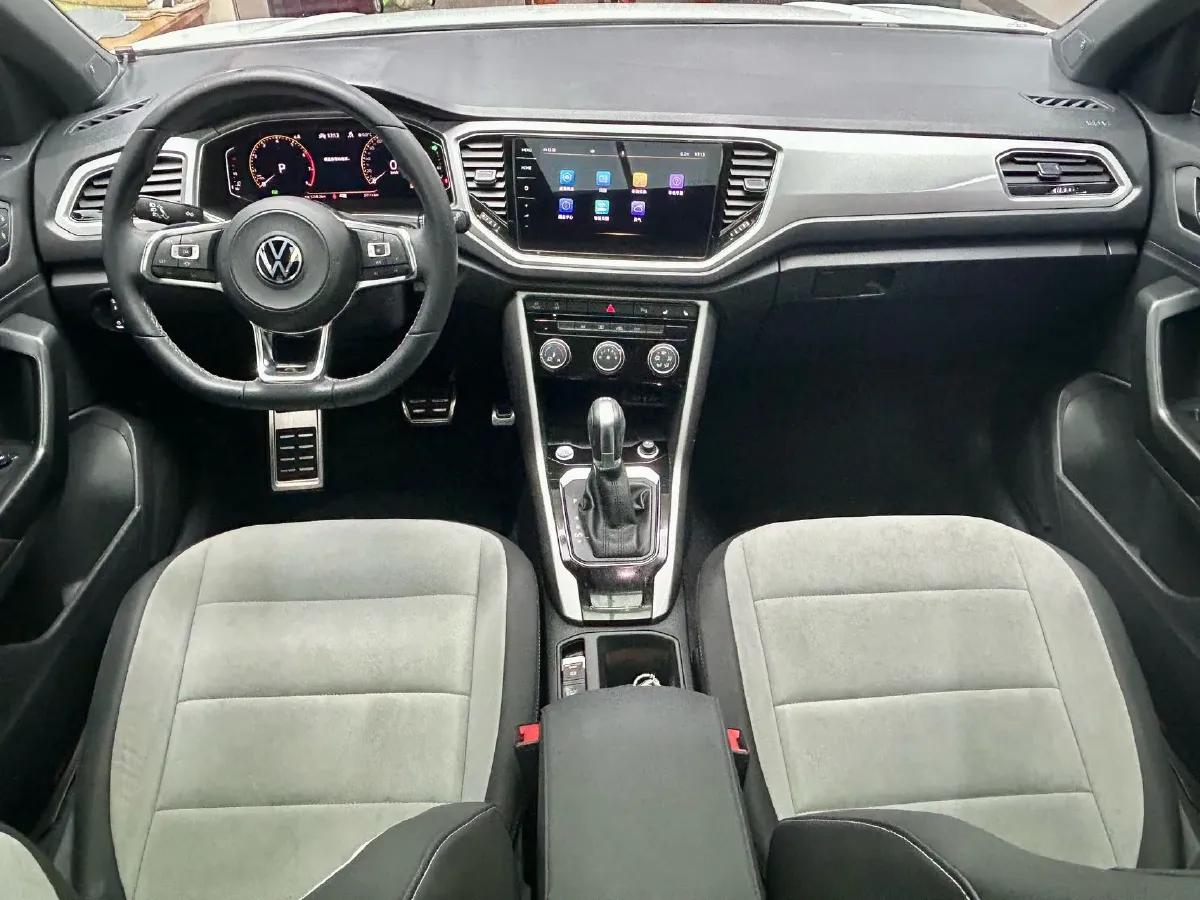 2021 Volkswagen T-Roc 1.4T 150HP L4 7DCT,autocango,china used car exporter,china ev exporter,chinese used car exporter,chinese used ev exporter