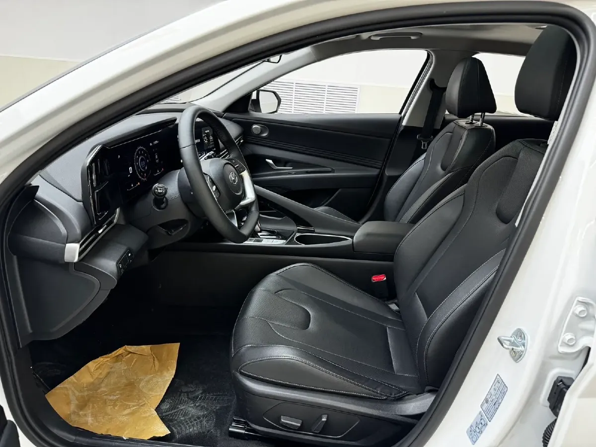 2022 Hyundai Elantra 1.5L 115HP L4 CVT,autocango,china used car exporter,china ev exporter,chinese used car exporter,chinese used ev exporter