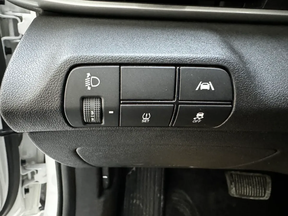 2022 Hyundai Elantra 1.5L 115HP L4 CVT,autocango,china used car exporter,china ev exporter,chinese used car exporter,chinese used ev exporter