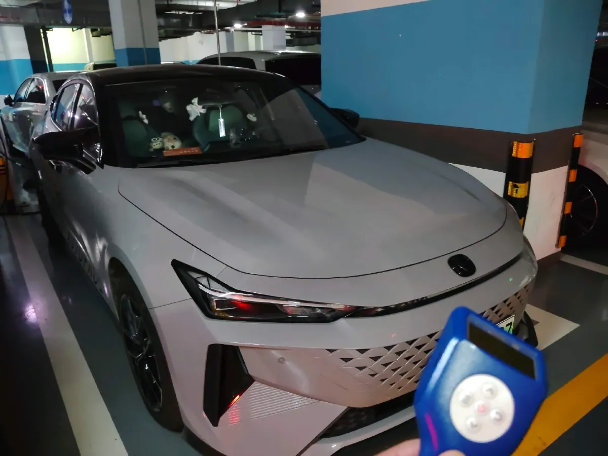 2024 ChangAn UNI-V iDD 1.5L 110HP L4 E-CVT PHEV 18.99KWH,autocango,china used car exporter,china ev exporter,chinese used car exporter,chinese used ev exporter