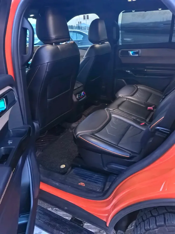 2024 Ford Explorer 2.3T 289HP L4 10AT,autocango,china used car exporter,china ev exporter,chinese used car exporter,chinese used ev exporter