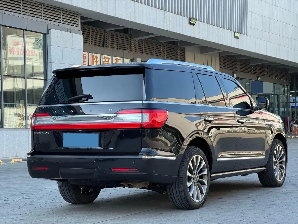 2019 Lincoln Navigator 3.5T 388HP V6 10AT,autocango,china used car exporter,china ev exporter,chinese used car exporter,chinese used ev exporter