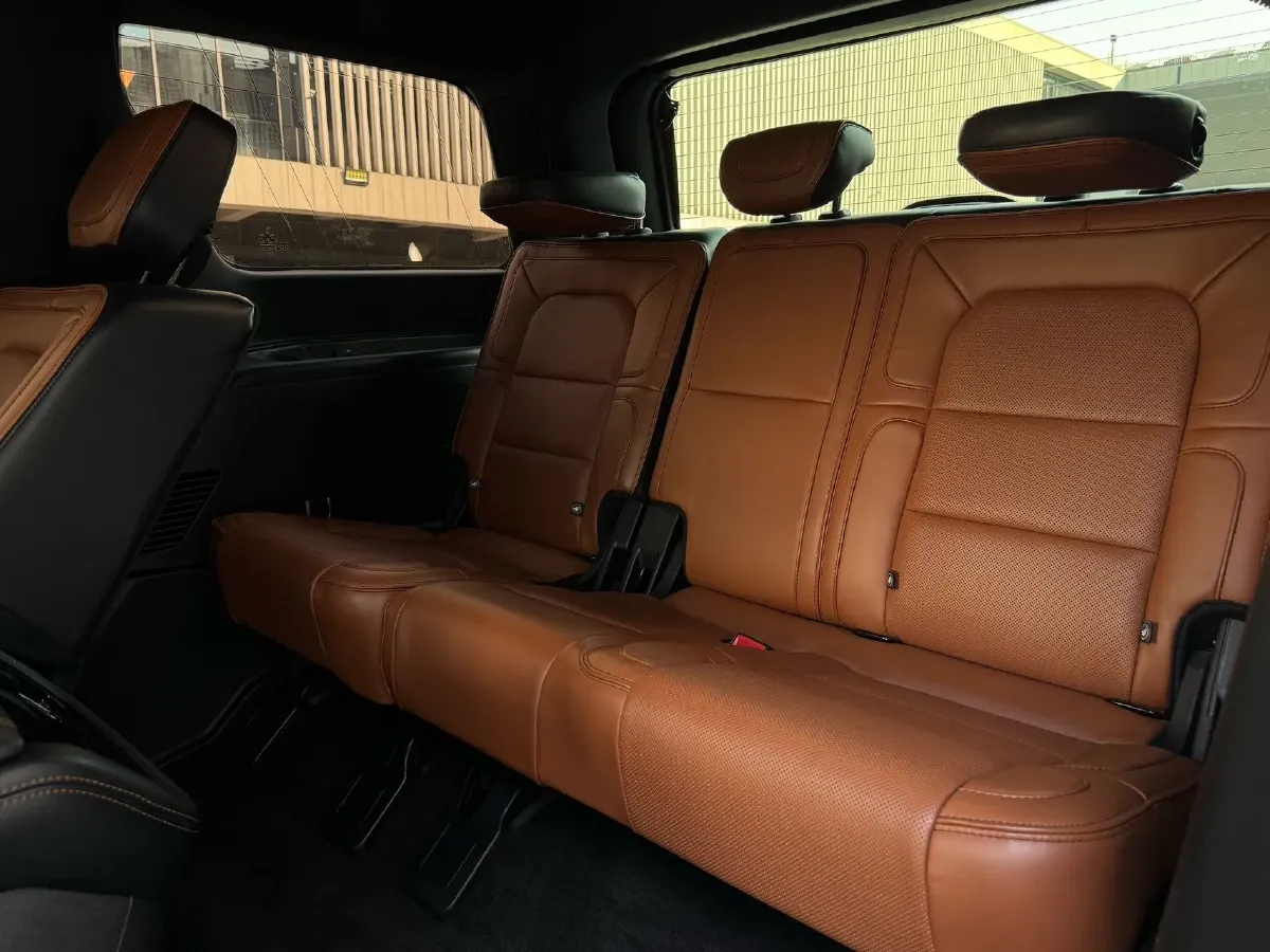 2019 Lincoln Navigator 3.5T 388HP V6 10AT,autocango,china used car exporter,china ev exporter,chinese used car exporter,chinese used ev exporter