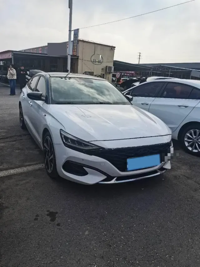 2019 Hyundai La Festa 1.6T 204HP L4 7DCT,autocango,china used car exporter,china ev exporter,chinese used car exporter,chinese used ev exporter