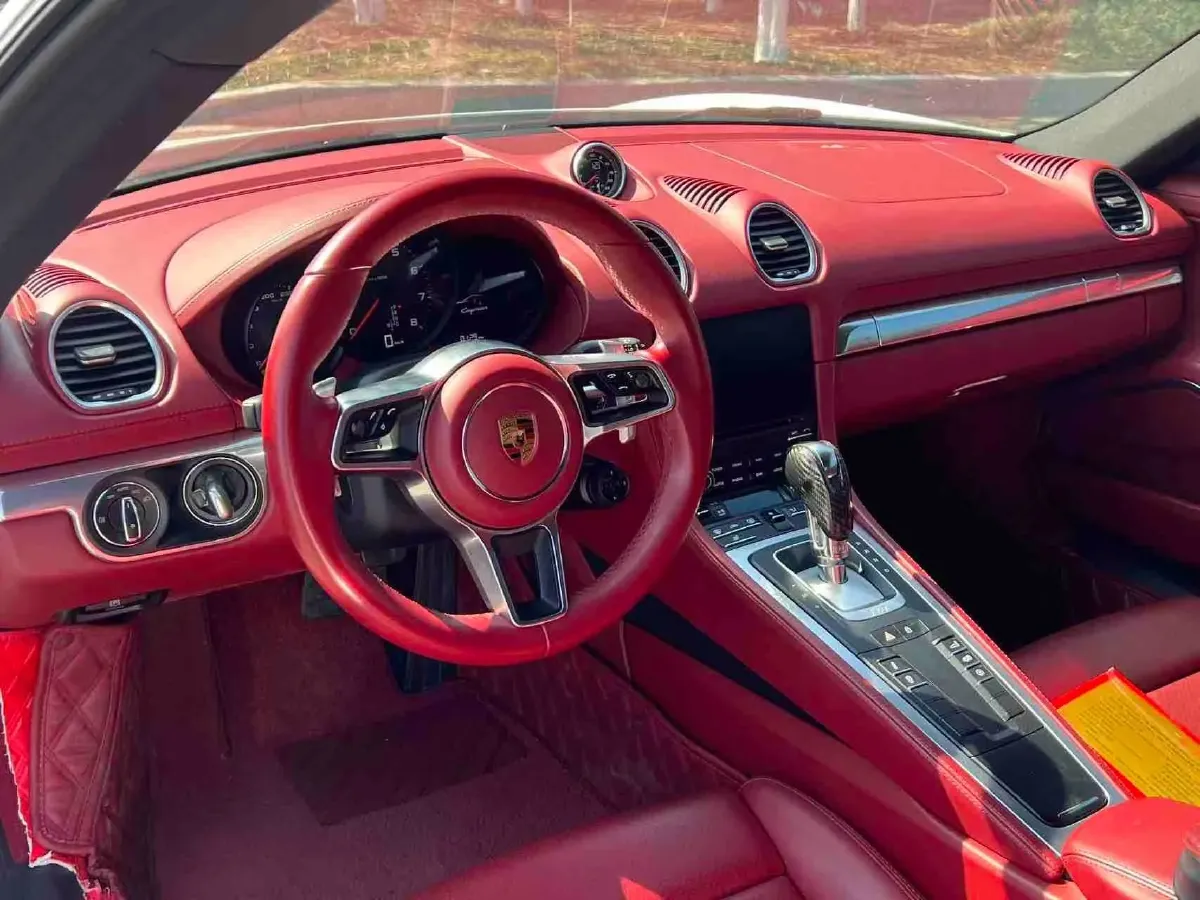 2022 Porsche 718 2.0T 250HP H4 7DCT,autocango,china used car exporter,china ev exporter,chinese used car exporter,chinese used ev exporter