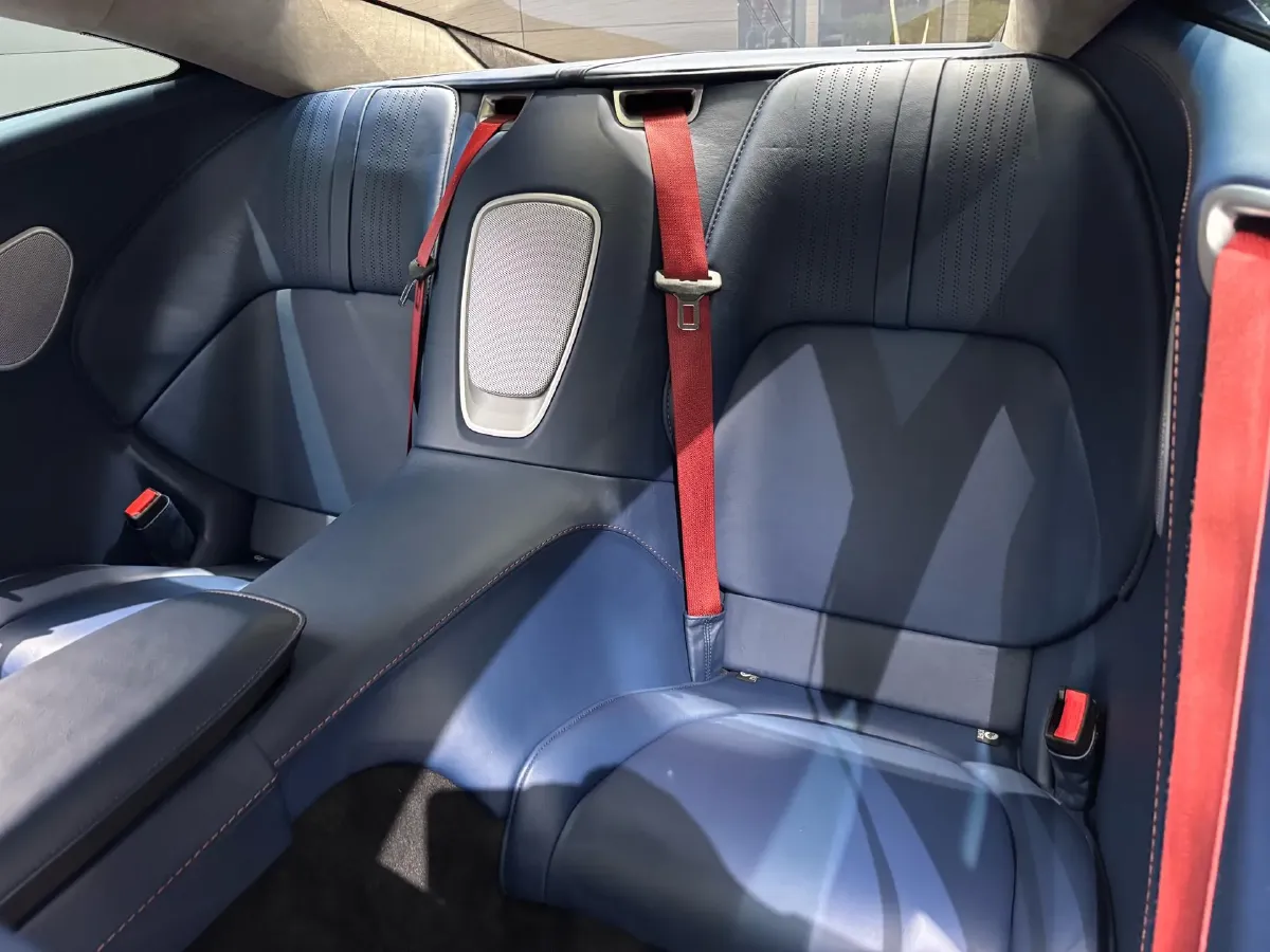 2020 Aston Martin DB11 4.0T 510HP V8 8AT,autocango,china used car exporter,china ev exporter,chinese used car exporter,chinese used ev exporter