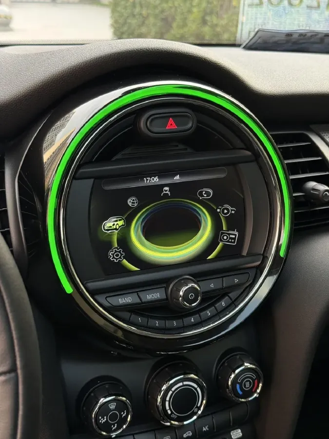 2016 MINI MINI 1.5T 136HP L3 6AT,autocango,china used car exporter,china ev exporter,chinese used car exporter,chinese used ev exporter