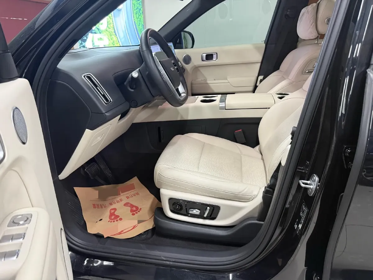 2022 Li L9 Range Extended 154HP REEV 42.6KWH,autocango,china used car exporter,china ev exporter,chinese used car exporter,chinese used ev exporter