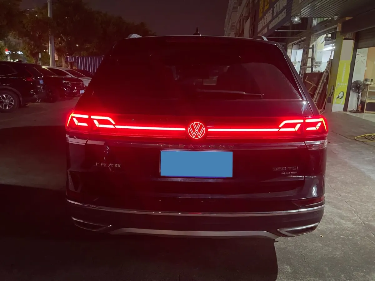 2022 Volkswagen Teramont 2.0T 220HP L4 7DCT,autocango,china used car exporter,china ev exporter,chinese used car exporter,chinese used ev exporter