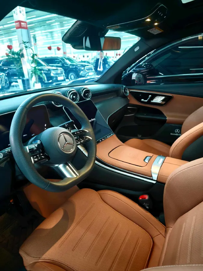 2025 Mercedes-Benz GLC Class 2.0T 204HP L4 9AT,autocango,china used car exporter,china ev exporter,chinese used car exporter,chinese used ev exporter