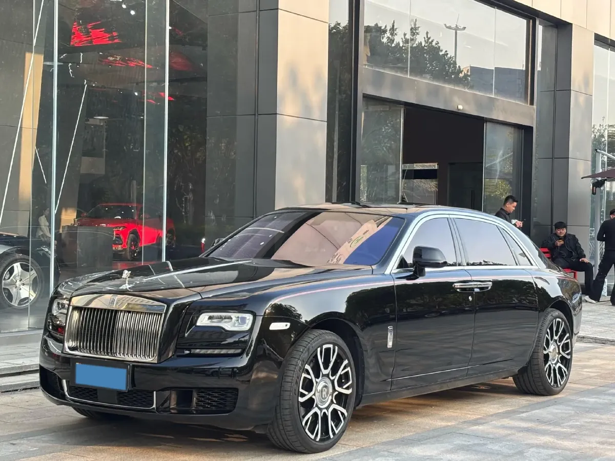 2015 Rolls-Royce Ghost 6.6T 571HP V12 8AT,autocango,china used car exporter,china ev exporter,chinese used car exporter,chinese used ev exporter