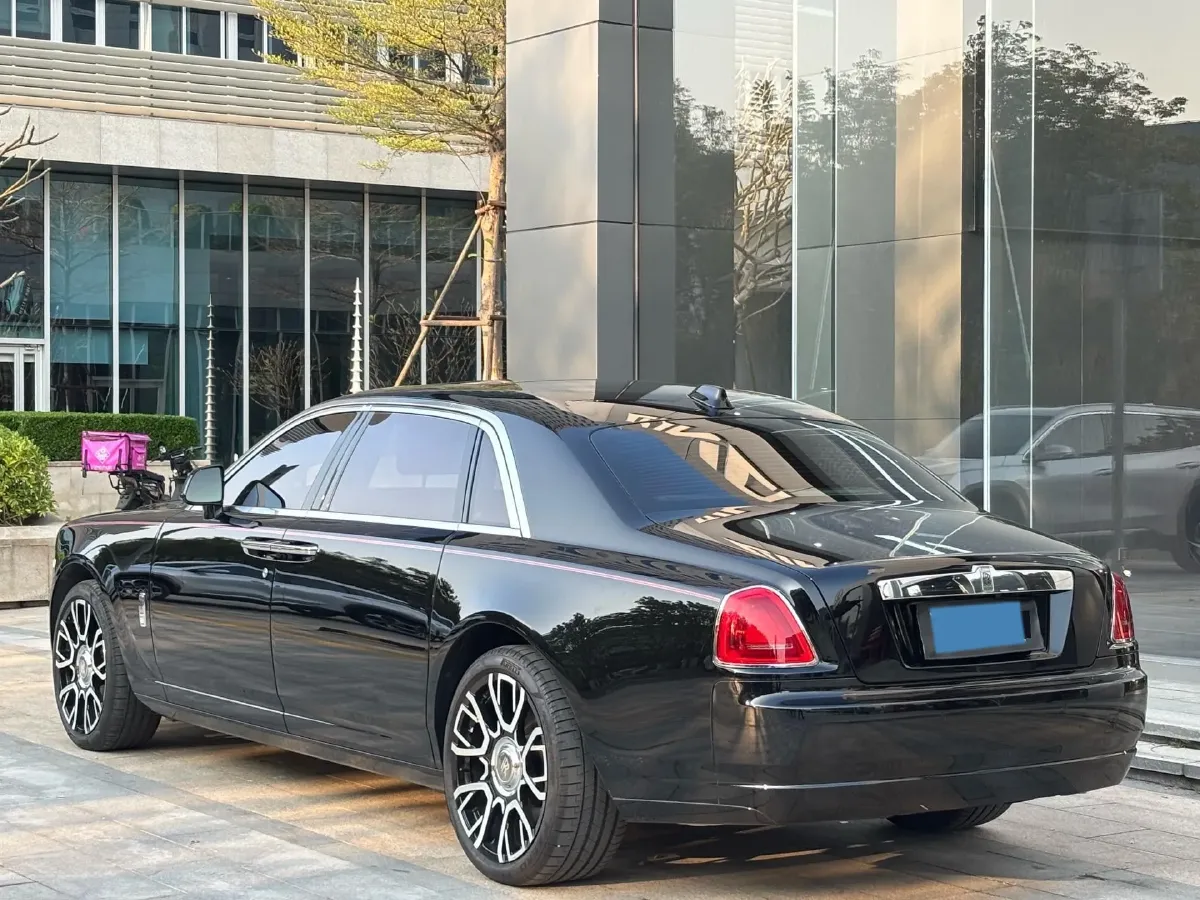 2015 Rolls-Royce Ghost 6.6T 571HP V12 8AT,autocango,china used car exporter,china ev exporter,chinese used car exporter,chinese used ev exporter