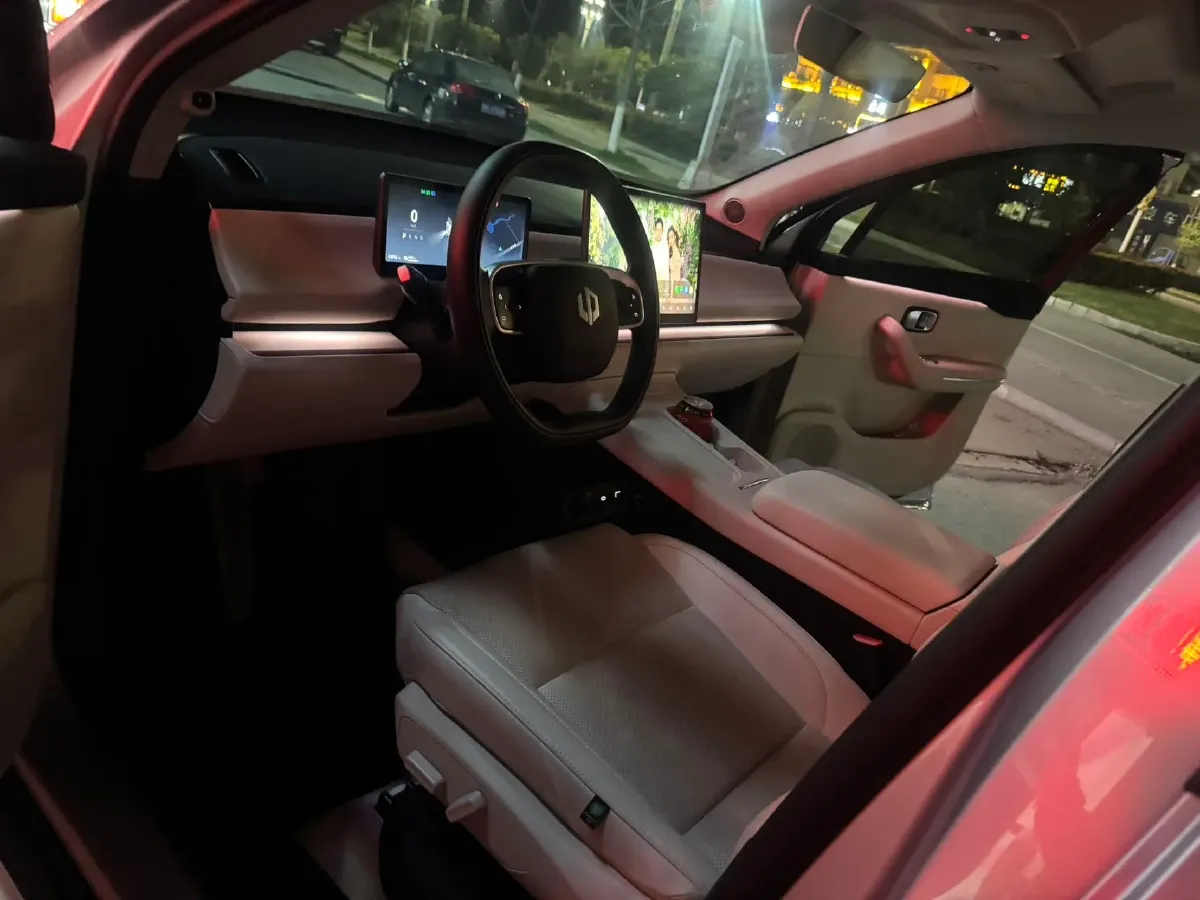 2025 LinkTour E-M8 BEV 65KWH,autocango,china used car exporter,china ev exporter,chinese used car exporter,chinese used ev exporter