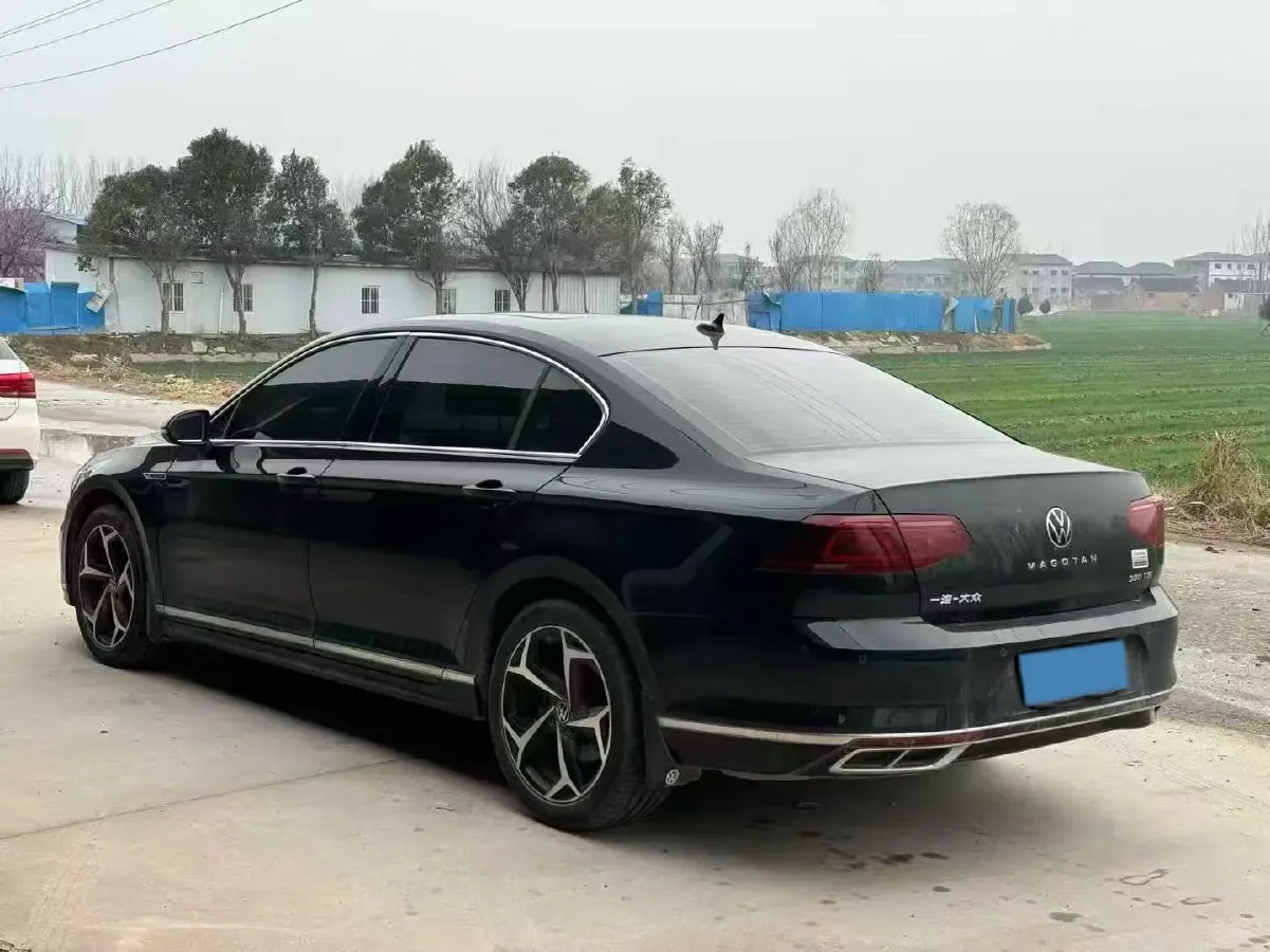2023 Volkswagen Magotan 2.0T 186HP L4 7DCT,autocango,china used car exporter,china ev exporter,chinese used car exporter,chinese used ev exporter