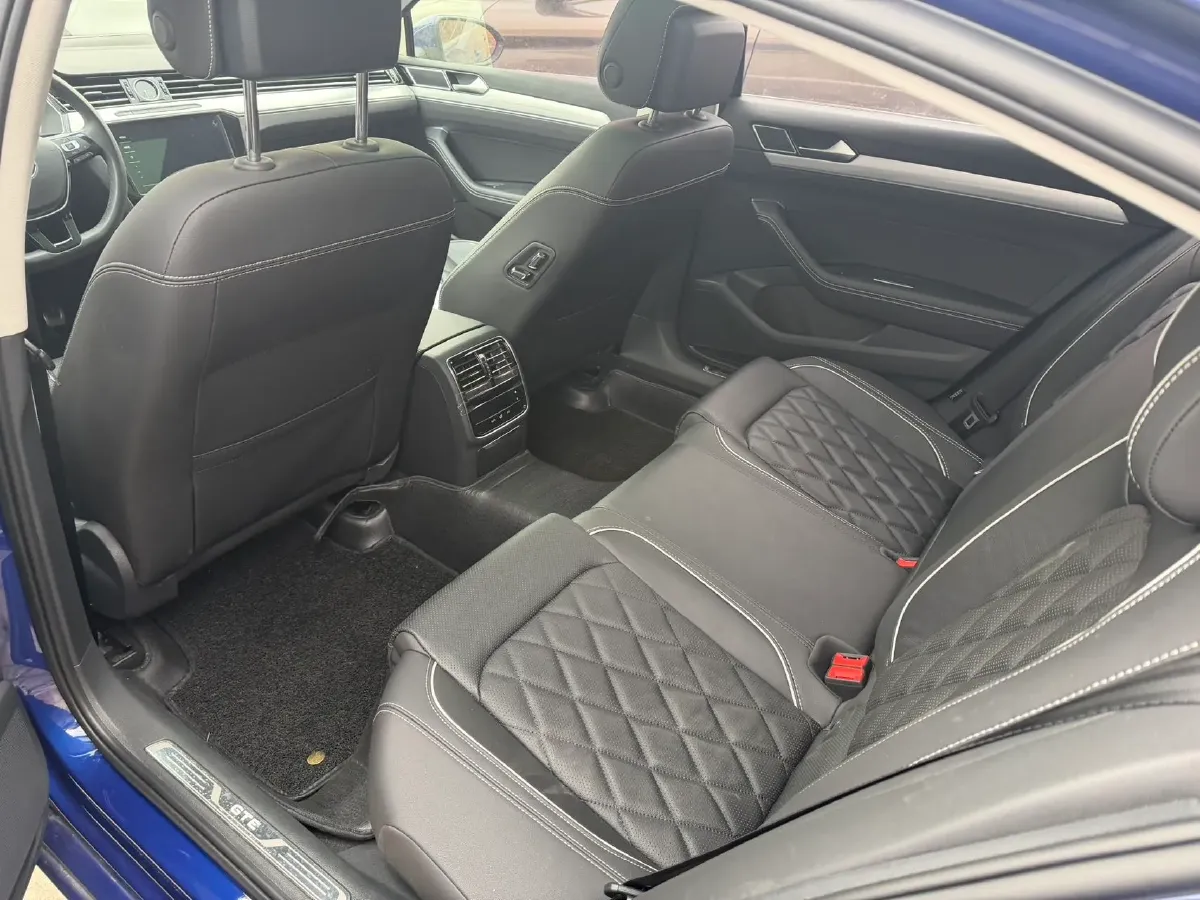 2020 Volkswagen Magotan GTE 1.4T 150HP L4 6DCT PHEV 13KWH,autocango,china used car exporter,china ev exporter,chinese used car exporter,chinese used ev exporter