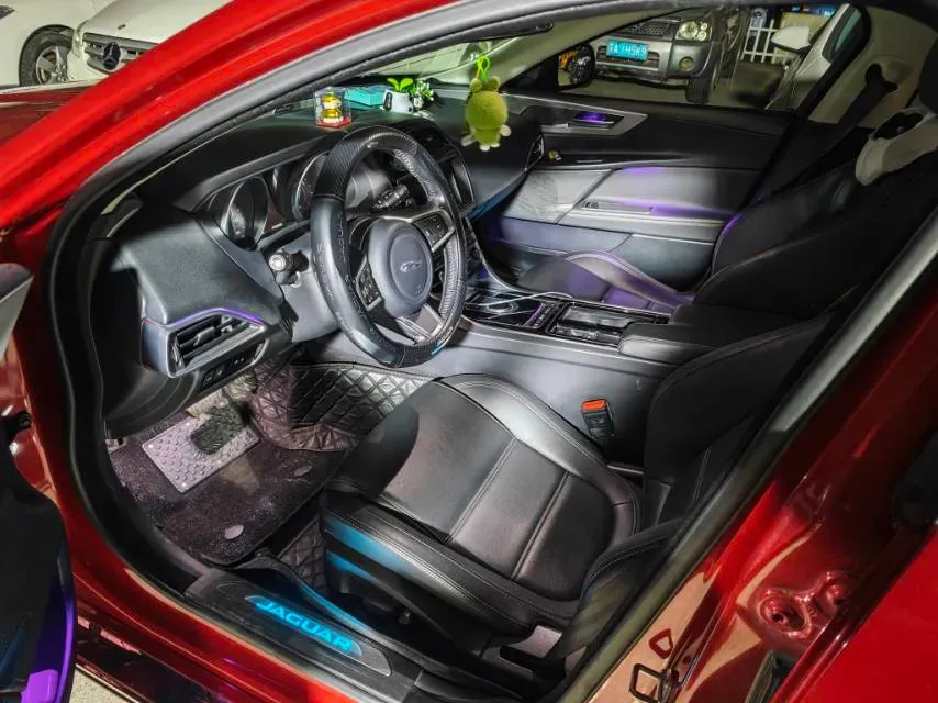 2019 HongQi H7 2.0T 204HP L4 6AT,autocango,china used car exporter,china ev exporter,chinese used car exporter,chinese used ev exporter