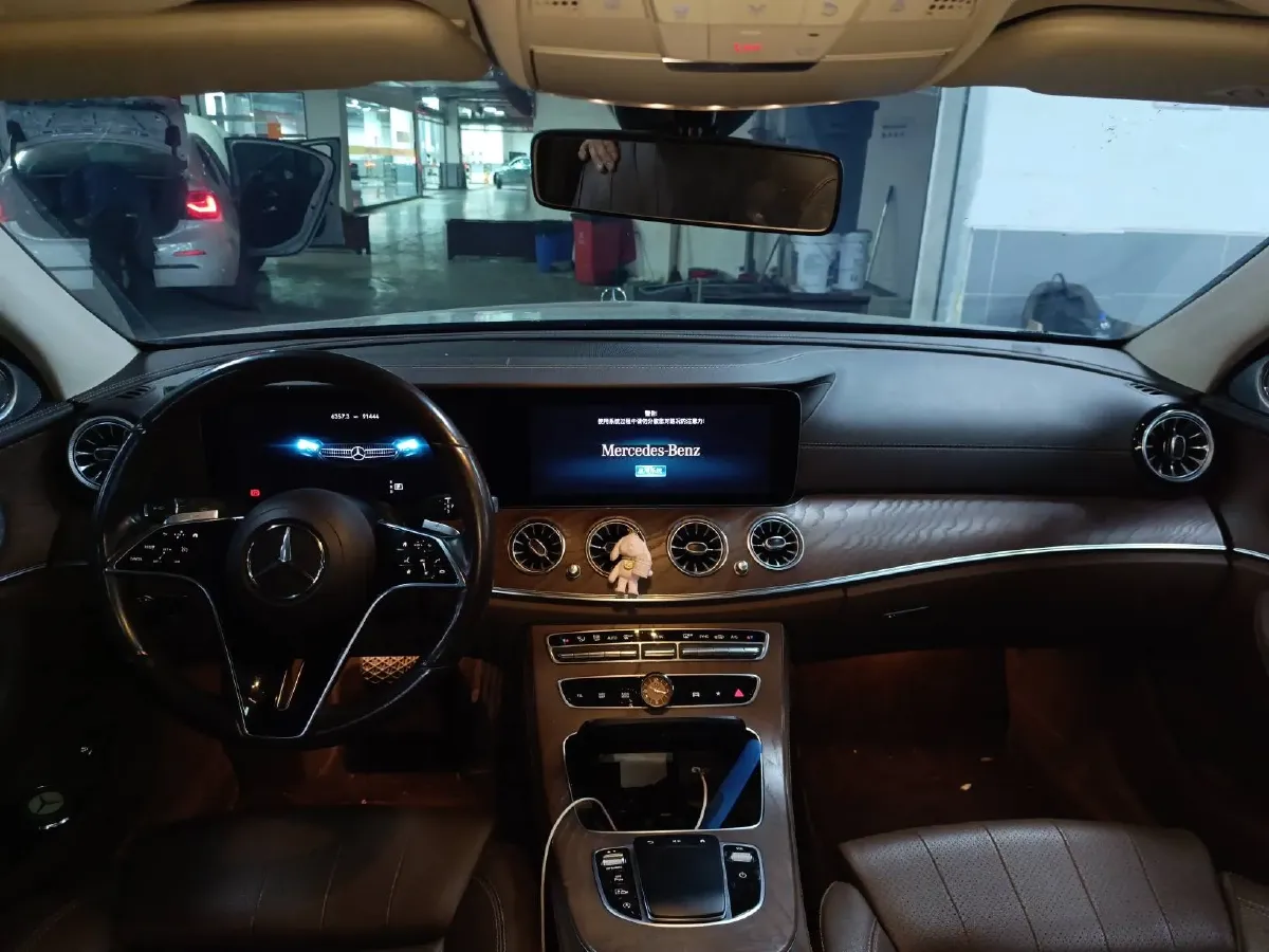 2021 Mercedes-Benz E Class 2.0T 197HP L4 9AT,autocango,china used car exporter,china ev exporter,chinese used car exporter,chinese used ev exporter