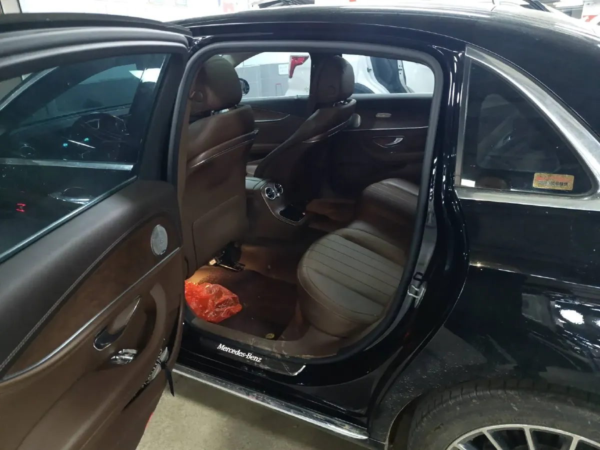 2021 Mercedes-Benz E Class 2.0T 197HP L4 9AT,autocango,china used car exporter,china ev exporter,chinese used car exporter,chinese used ev exporter