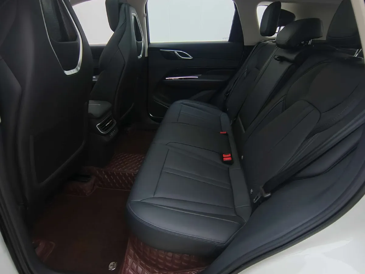 2025 HongQi HS3 1.5T 169HP L4 7DCT,autocango,china used car exporter,china ev exporter,chinese used car exporter,chinese used ev exporter