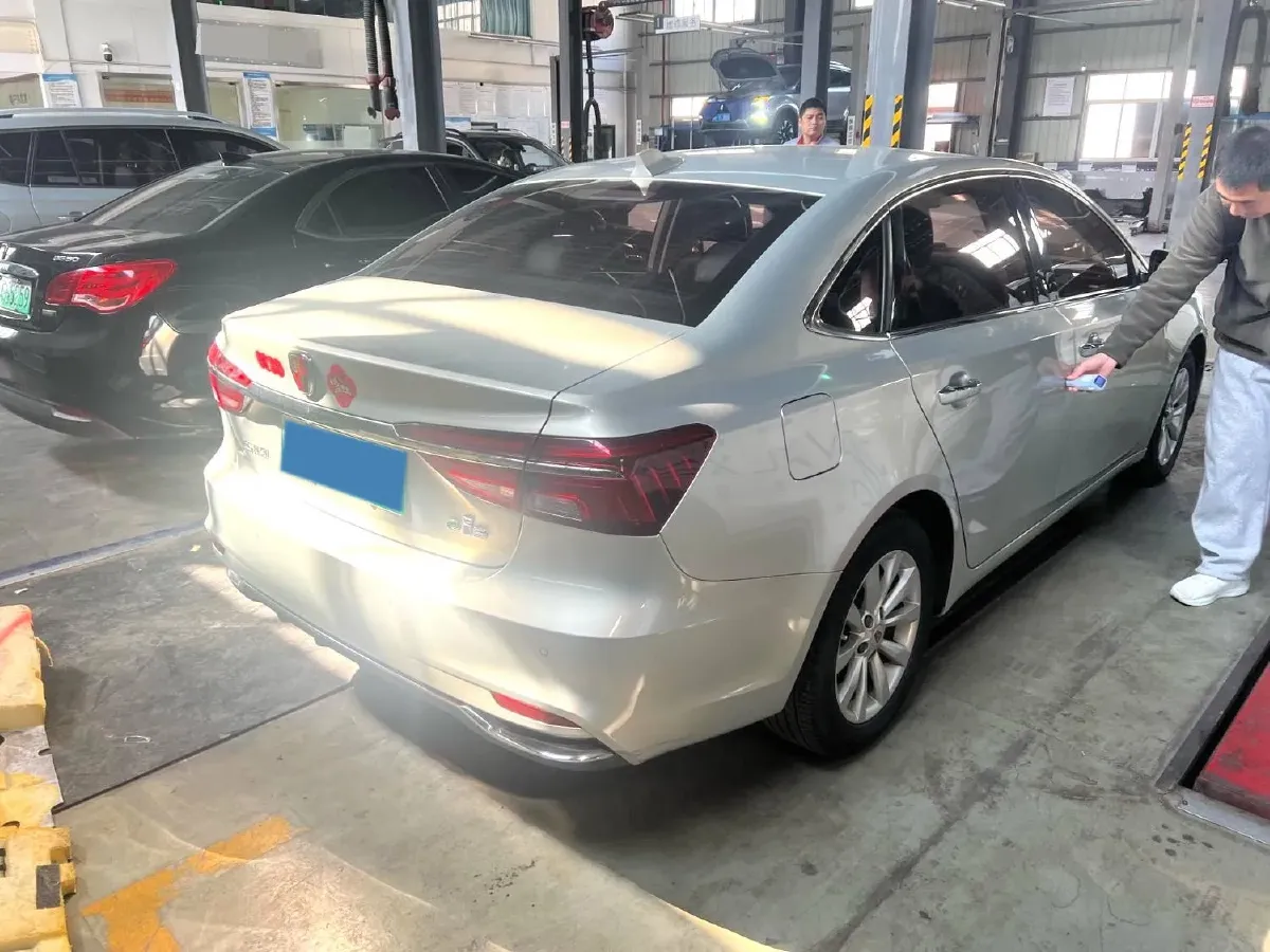 2017 Roewe i6 1.0T 125HP L3 2AT PHEV,autocango,china used car exporter,china ev exporter,chinese used car exporter,chinese used ev exporter