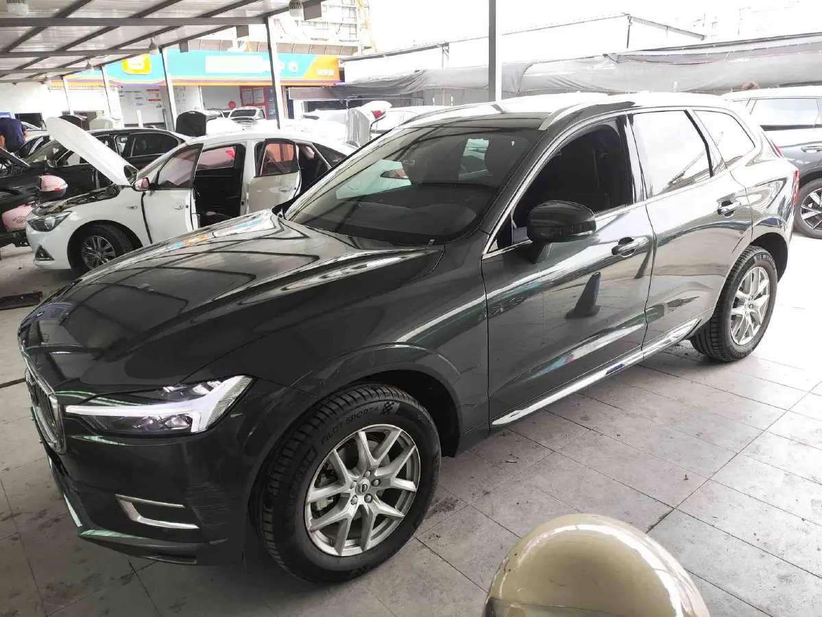 2021 Volvo XC60 2.0T 250HP L4 8AT,autocango,china used car exporter,china ev exporter,chinese used car exporter,chinese used ev exporter