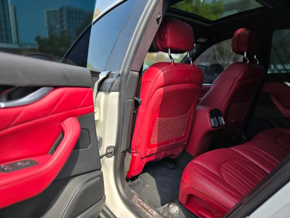 2019 Maserati Levante 3.0T 350HP V6 8AT,autocango,china used car exporter,china ev exporter,chinese used car exporter,chinese used ev exporter