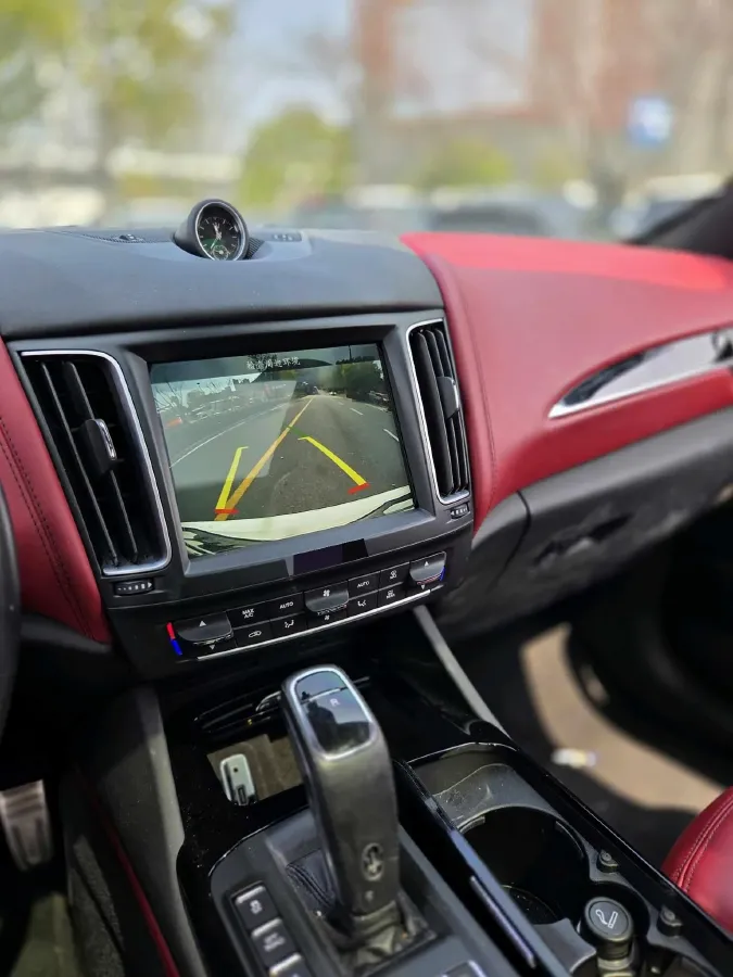 2019 Maserati Levante 3.0T 350HP V6 8AT,autocango,china used car exporter,china ev exporter,chinese used car exporter,chinese used ev exporter