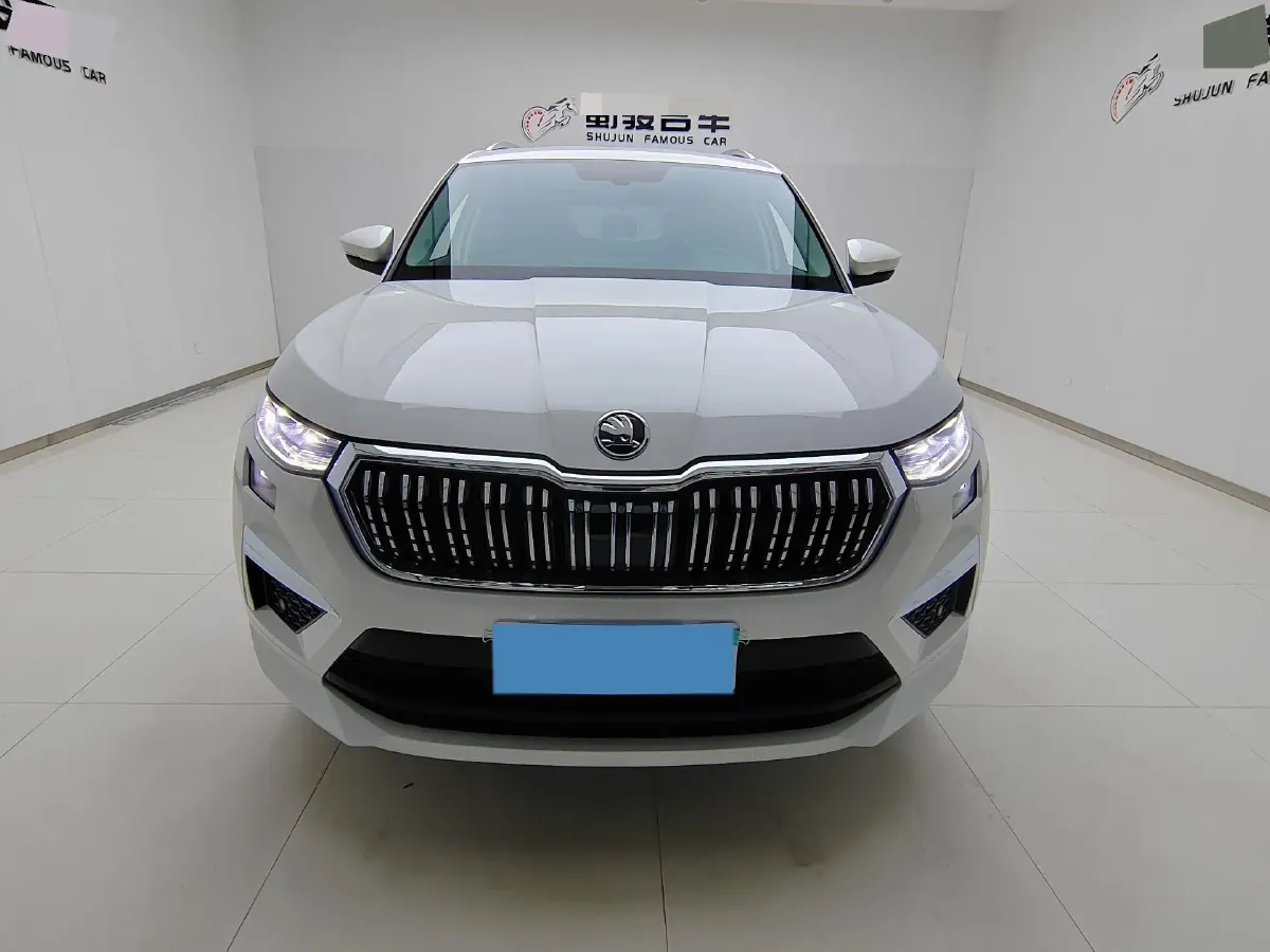2022 Skoda Kodiak 2.0T 186HP L4 7DCT,autocango,china used car exporter,china ev exporter,chinese used car exporter,chinese used ev exporter