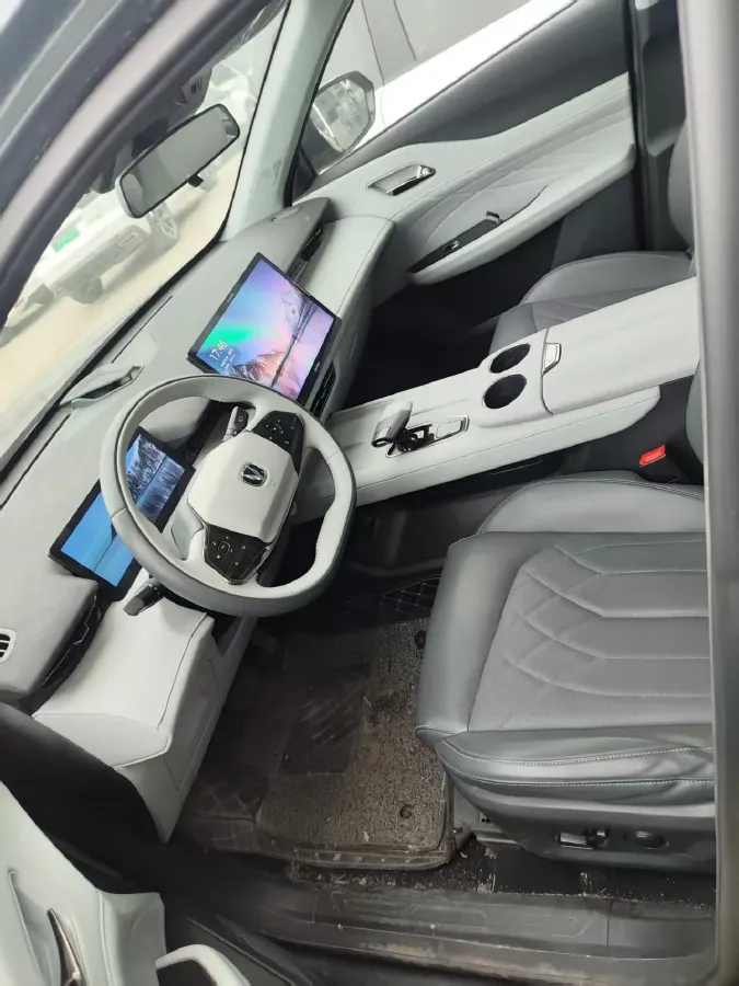 2024 ChangAn UNI-Z 1.5L 98HP L4 E-CVT PHEV 18.4KWH,autocango,china used car exporter,china ev exporter,chinese used car exporter,chinese used ev exporter